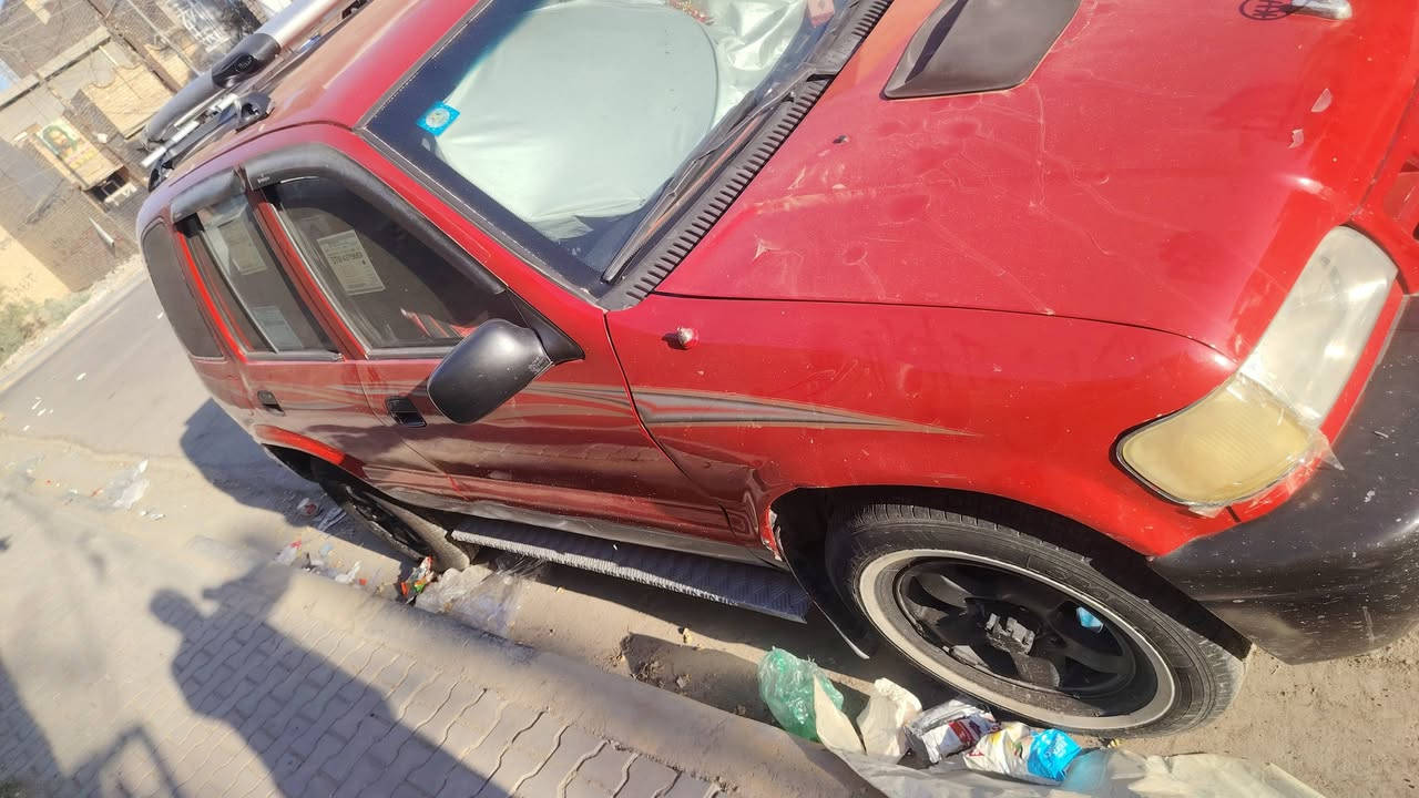 يالله 
سبورتج موديل 2001 محرك فور اس ديلكو 
مصبوغة عام 
السنوية والهزه ماساقطة 
رقم انكليزي 
تخم تاير 
تاب 
سنتر 
السياره بيها دخان اسود تحتاج ادامة 
الداخل نظيف كهرئيات شغاله كلها 
تخم تاير 
زنون لايتات 
+ سبير عدد 2 
جك جديد 
طفاية حريق 
السعر 43 ورقة 
بياع شراي مابيع 
جناية 
للتواصل عبر رقم هاتف 📞 ***********

