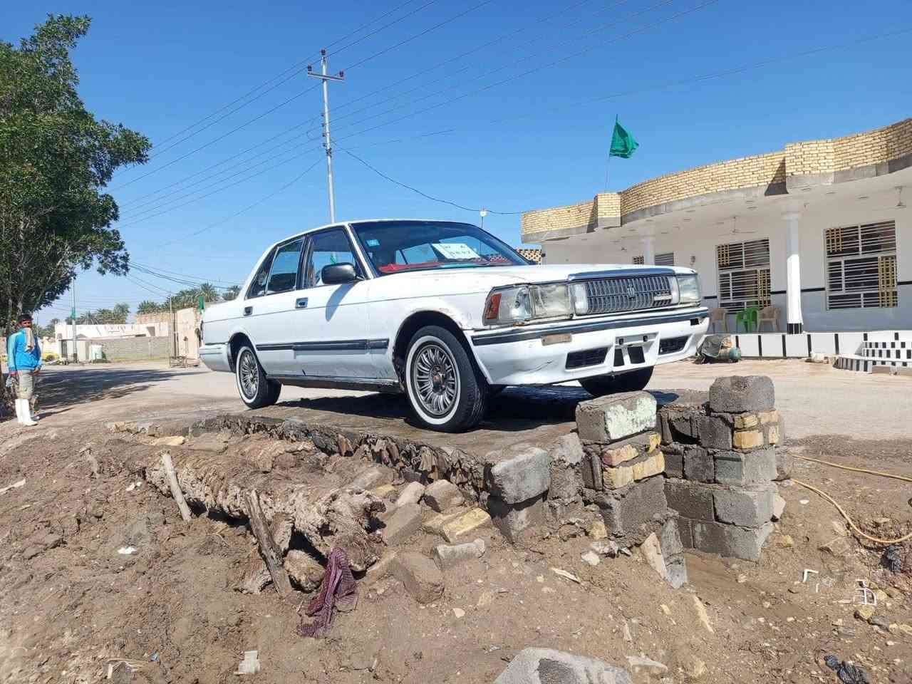 سلام عليكم
سيدان موديل 88
سعر 30
مكينه وكير نظاف
تخم تاير وحداديه 
كسن بي صوت
رقم ذي قار
مكان سياره ناصريه 
سوك شيوخ 
‏‪***********‬‏
