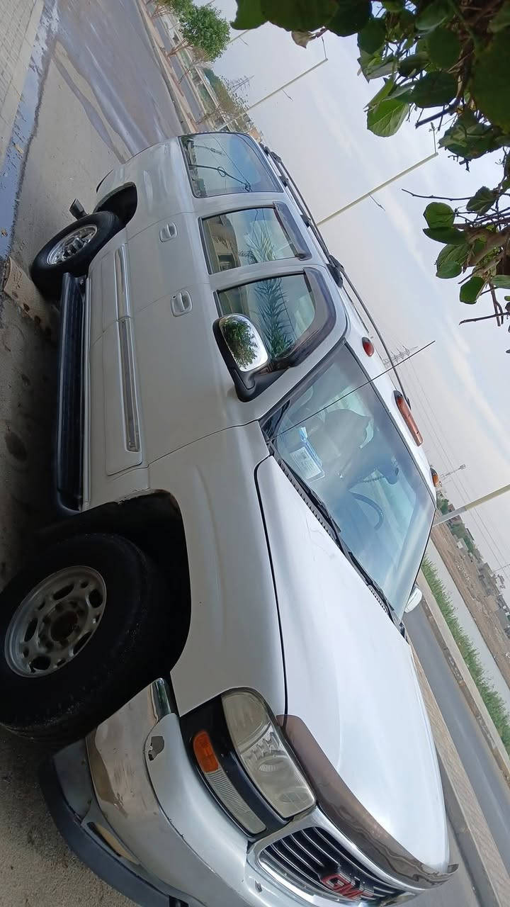 السلام عليكم جمسي ألفينيه فحل ٨برغي بغداد أجره موديل 2001مكينه 5300كير الف تخم تاير برجستون الخلفي جديد والأمامي نص عمر تبريد ثلج كهربائيات جديده وسياره جاهزة مصبوغه عام مكفوله من كلبه وكص  السعر(85)ورقه$العنوان محافظة الأنبار مدينه الرمادي رقم هاتف/***********
***********
