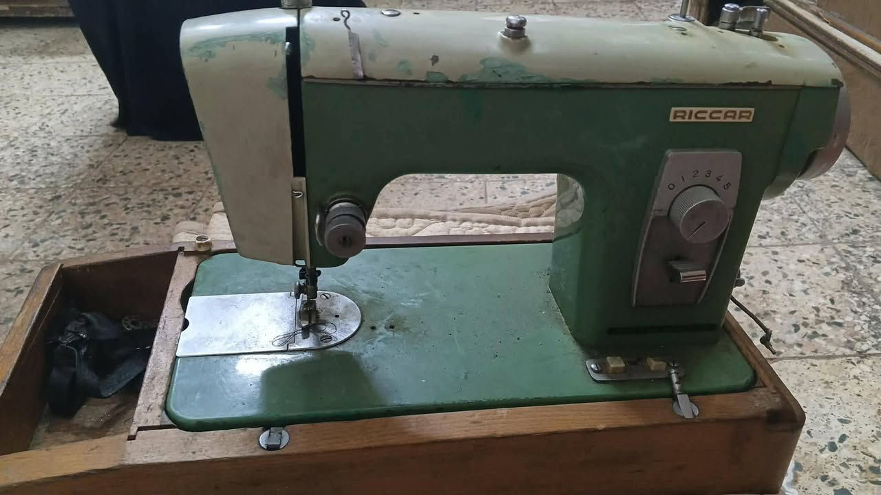 اغراض لبيع لاستفسار الاتصال على رقم تالي ***********
