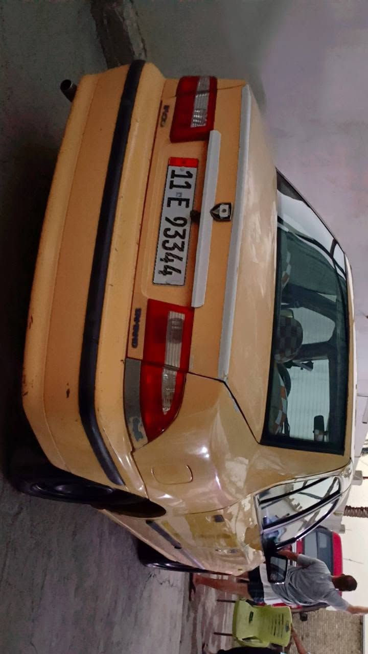 سلام عليكم سمند للبيع 12 كرستال سياره كير ومحرك خير من الله
***********
