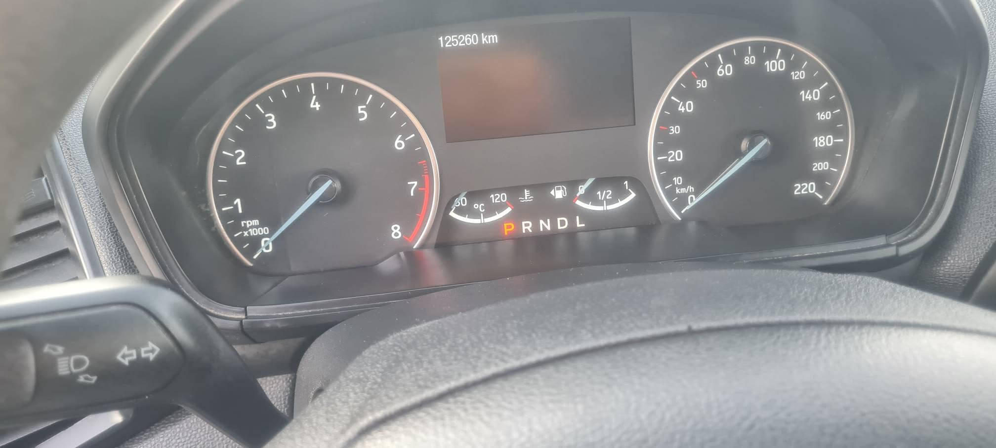 مكفولة • مشيه ١٢٥ الف • جير ومكينة