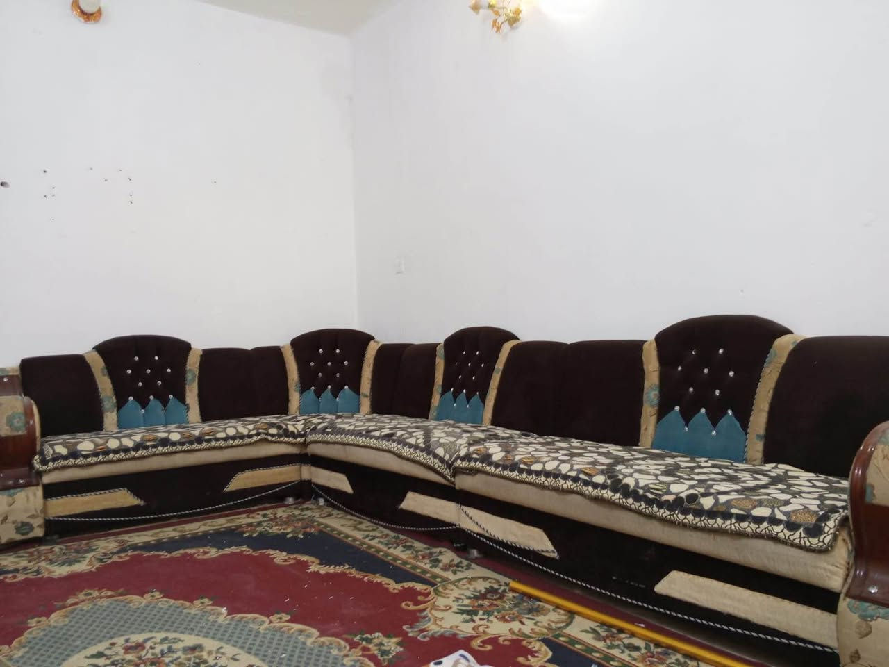 السلام عليكم عندي تخم مستعمل نظافته 85. 

*********** النجف, العراق
