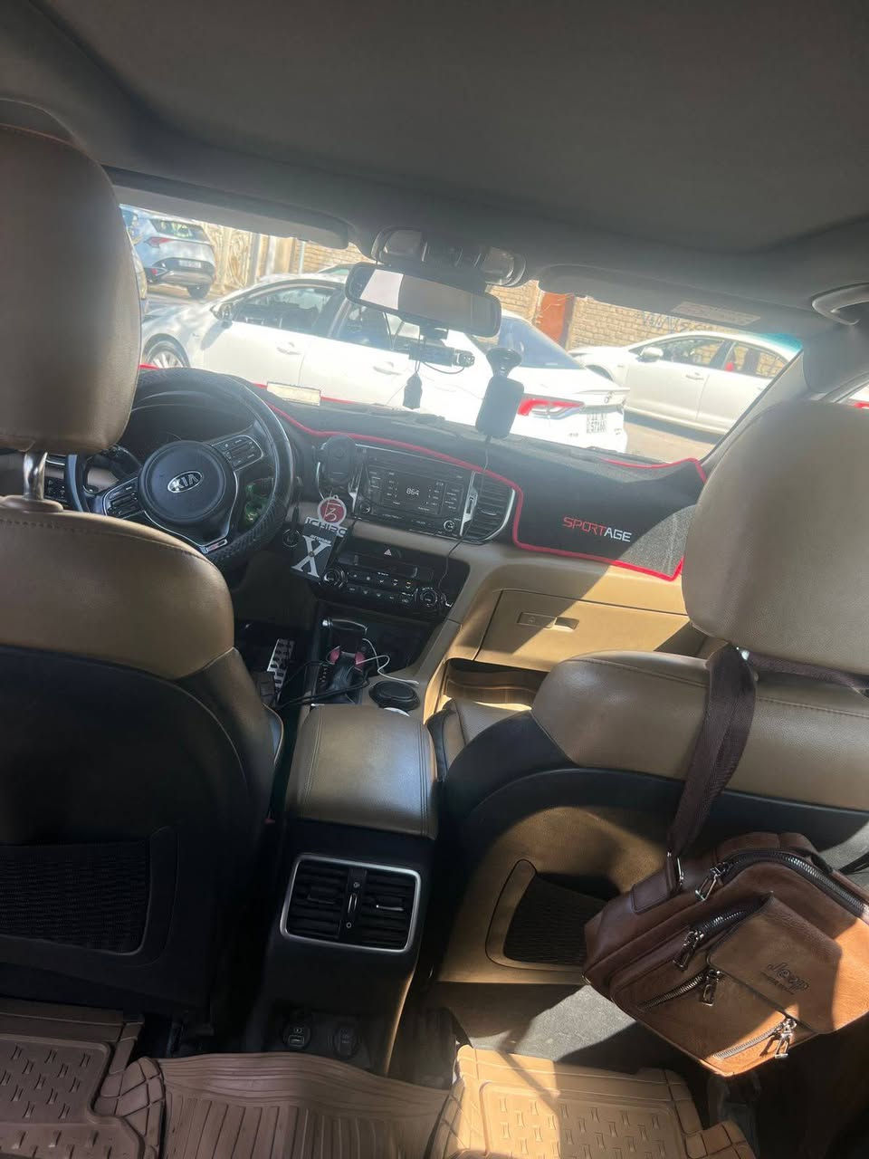 جي دي مواصفات معرفه السعر ١٨٥ ورقه خليجي مكفول اي استفسار على الرقم *********** وات ساب منواجد الله يحفض الجميع
