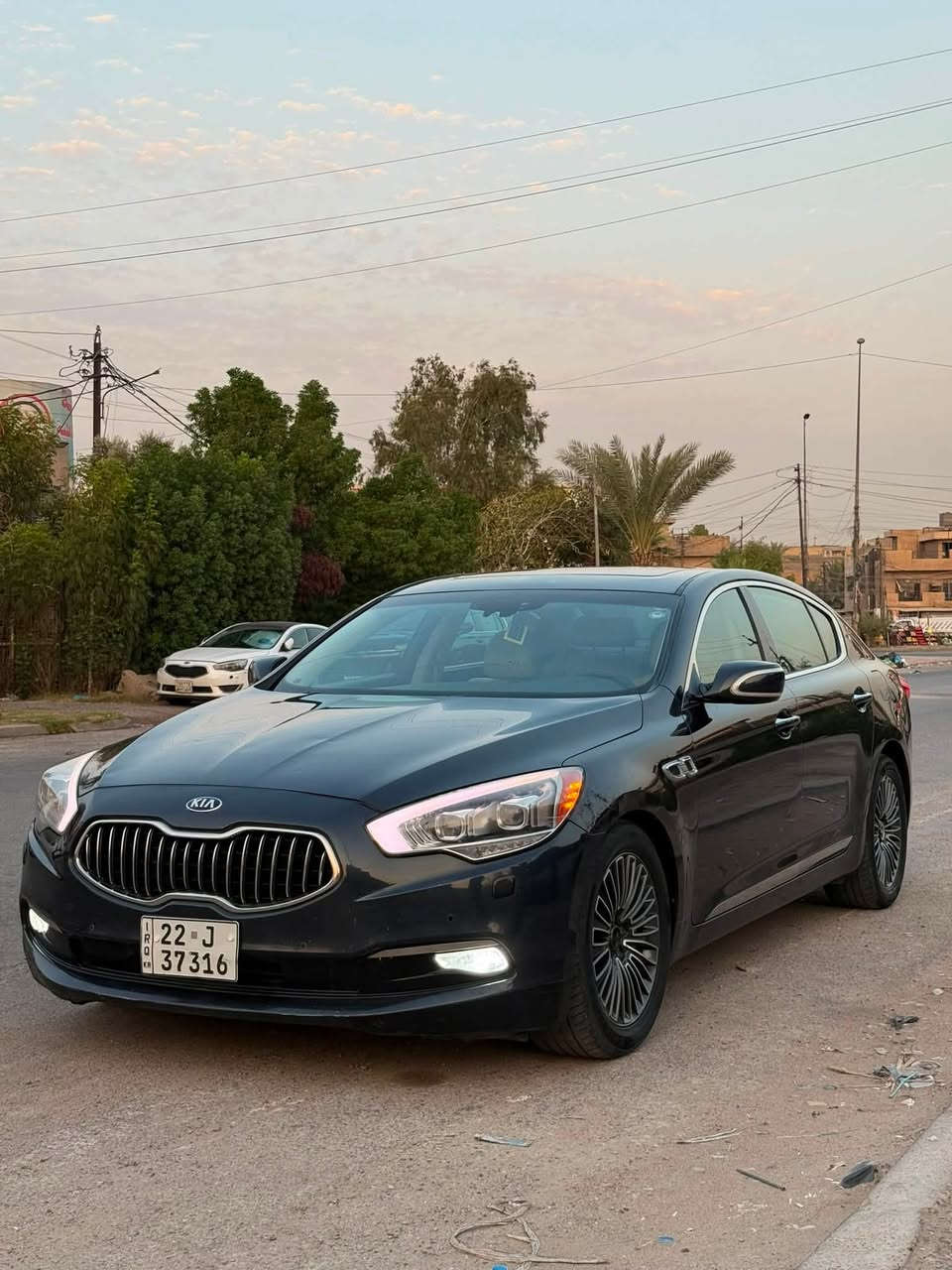 كيا تورس مديل 2014 خليجي سعرهه118 ويه مجال قليل مكانه بغداد بسمي *********** صبغ قطعتين جاملغ وباب  السياره جاهزه كل نقص ما بيهه فول مواصفات كلشي بيه شغال جاهزه من كلشي
