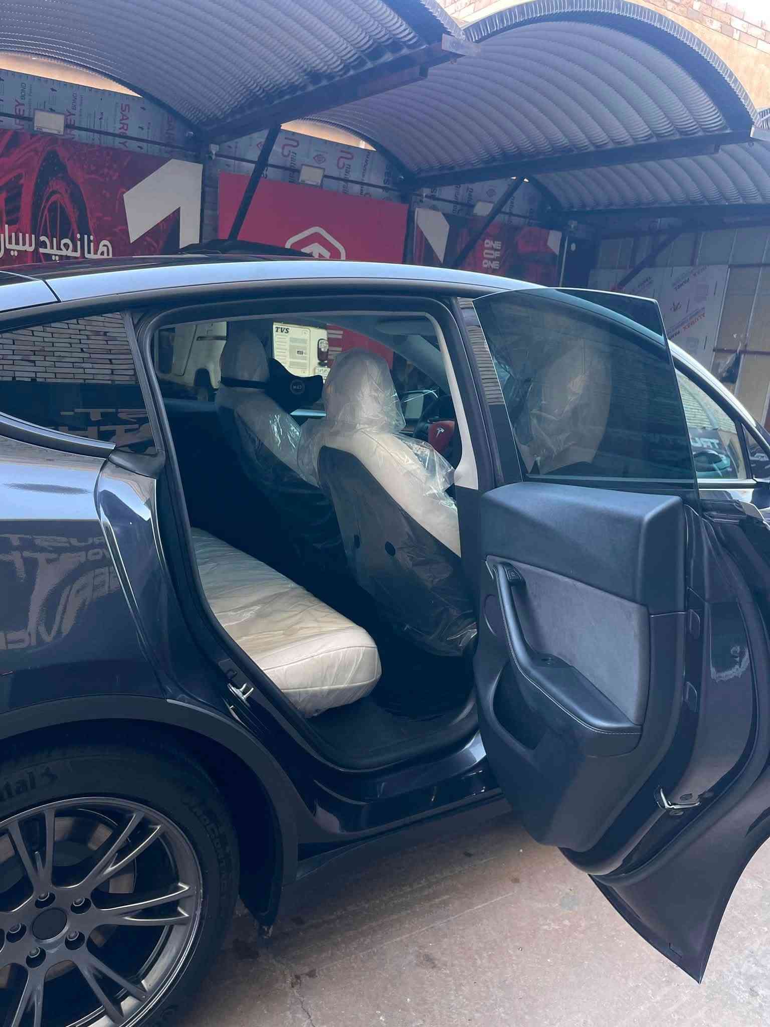 السلام عليكم مكاني البصره 

♦️ للبيع Tesla Model Y تك ماطور لونك رينج بطاريه جبيره

♦️ اخر تحديث

🔷 رقم بصره بأسمي شرط التحويل 

🔷 الموديل : 2024

♦️ ماشيه   : 21 ميل

♦️ داخل ابيض

🔷 تحكمات ستيرن

♦️ كشنات كهربائية

🔷 كامرات محيطيه

♦️ الدفع: خلفي

♦️ دبل مطور

🔹 مدى ممتاز للشحنة الواحدة 550 كيلو متر

🔷 حادثه : مبدل الجاملغ الامامي الايسر 

🔷 مكان السياره البصره تقاطع الطويسه 
👈🏻 السعر 218$

📞***********اتصال او وتساب
