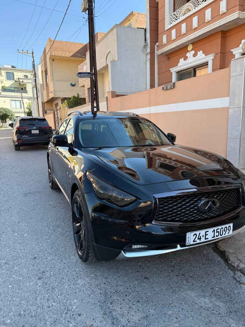 انفنتي خليجي 2015 Qx70
كير ومكينه مكفول
السياره من دعاميه للدعاميه جاهزه  
رقم و سنوى جديد 
فول مواصفات 1/1
نص باب بخ 
مكان زاخو 
سعر 128 قفل 
***********
