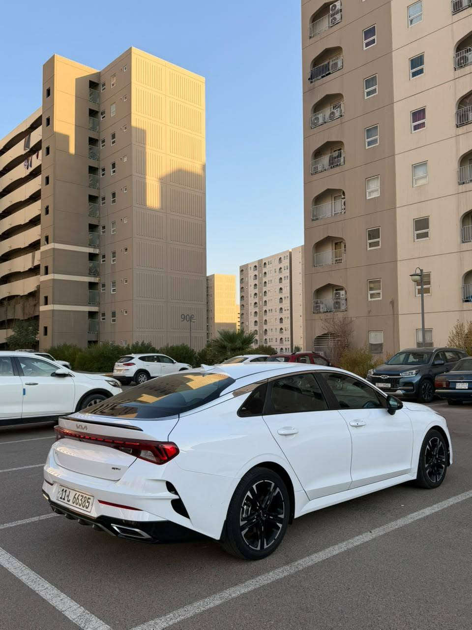 السلام عليكم KIA K5 2024 فول عدا البانوراما بنيد صبغ وايرباك دركه راجع سستم ماشيه41000الف بدون شواصي بدون لغود السياره ليبل واحد مامبدل بيها شي رقم بغداد بأسمي 
محرك 1.6 تيربو 
السعر 175 وبيها مجال 
للأستفسار 
*********** 
مكاني بغداد

نص مكتوب في الصور:
- iQ CARS
- 38601934