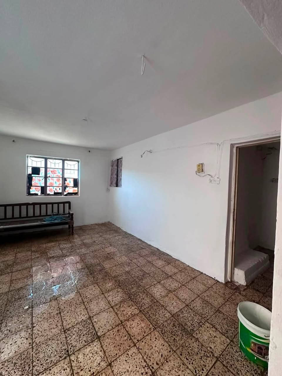مشتمل للايجار🏠
مساحة 150 
طابق ثاني
3 غرف
صالة 
مطبخ 
صحيات 
الموقع 📍
ديالى 
بعقوبة القديمة قرب جامع الشهبندر 

خلف اعدادية جمال عبد الناصر  🏫

السعر 225 قابل للتفاوض💸💸
للتواصل وتساب 📲🤳
***********
