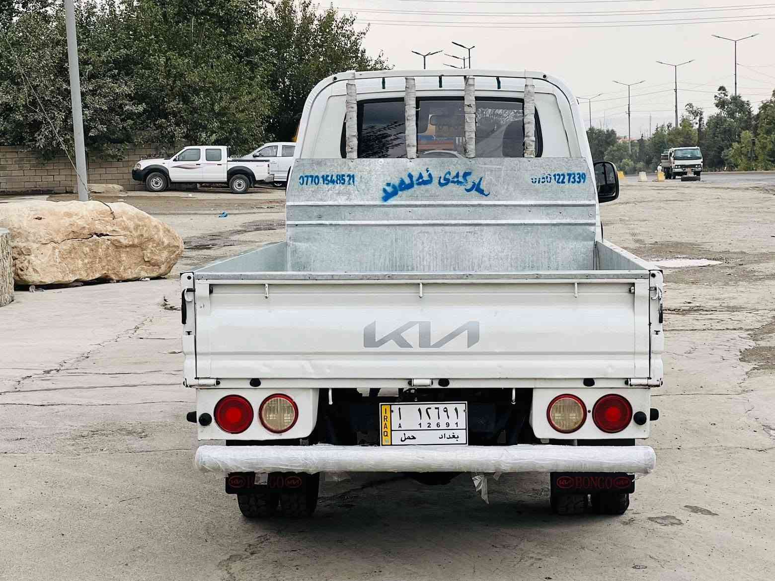 کیای 3000ی سۆپەری مەکینە ڕەش
مۆدیل بیلاد 2016
گێڕ و مەکینە و ئەکسل و شانسی بەشەرت 
سەیارەکە نمونە لە جوانی نوموونە لە خاوێنی
سەیارەکە پێش و پشت کەپس 
قەمەرە و بۆدی بێ خایس و بێ ڕزیوی نمونە 
سەیارەکە قەپات مواسەفات کوشن هیتەر/ئاوێنە هیتەر/ئاوێنە کارەبا/سوکان گەرم/ئاوێنەی ئەخەوێت/ تراکشن ئیش ئەکات
سەاارەکە کۆدی بۆ کراوە  
سەیارەکە تابڵێی خاوێن 
بۆزانینی نرخ پەیوەندیبکەن/ژ.م/***********/***********واتسئاپ و ڤایبەری لە سەرە
ناونیشان//تەکیە السليمانية, العراق

نص مكتوب في الصور:
- *********** ***********