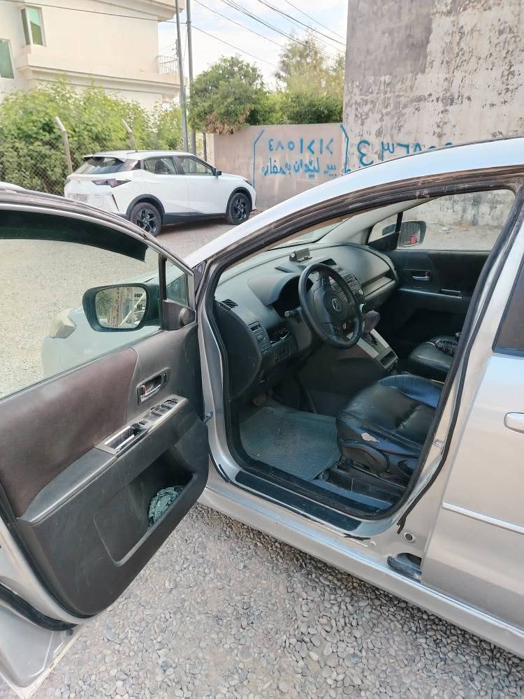 سبوغ حیزامە  بەس بۆنیتی رەشە  دواوپێشی هیجی نیە فە قەت سە قفی بە ینی جامو سلایتی تعدیل ساردە  تازە حیزامم کردوە  چوار تایە ی تازەی لە بنە  دە رگاسکە یە 

ژمارەی مۆبایل (***********) أربيل, العراق
