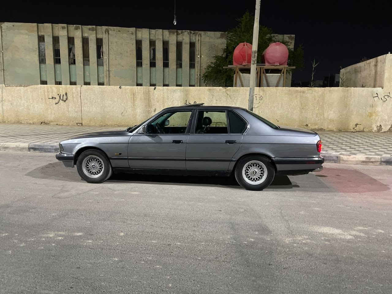 سلام عليكم بيام موديل91 للبيع
حجم المحرك 735
كير مكينة كفالة
مواصفات دبل ايرباك دبل جكمجة
فتحة سقف 3طكات
تبريد ثلج
حدادية جديد تخم
تاير جديد غرفة كهربائية بردة خلفية السيارة كلشي معايزة شرط تريك وين متريد السيارة مالت جناي باسمي
شلعتة كلش حلوة توني مسويلها إدامة
مامتواجد على الفيس اتصل ***********
