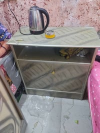 غرفه • نظيفه • واسط الوافدين