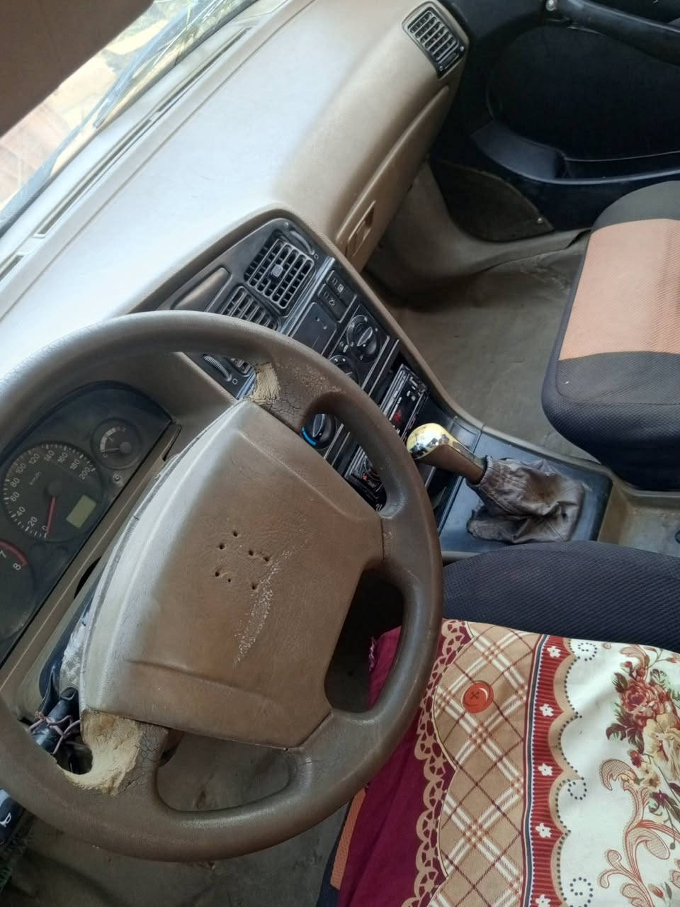 سلام عليكم  سياراا بيجو موديل 13  مكينه وكيرر جديده   راعيه موجود مكانه بالكوت  سعر17وبيه مجال ***********
