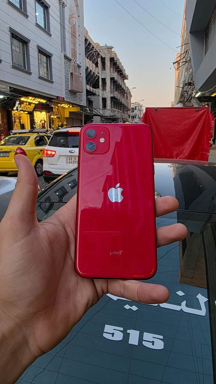 ايفون 11 • ١٢٨ • احمر