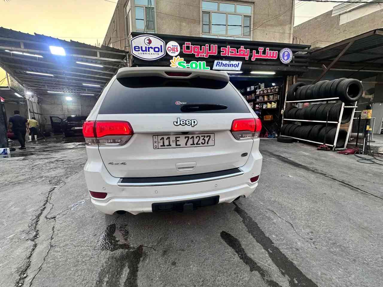 جيب اوفرلاند 2020
اللون: ابيض
عداد المسافات ١٦٠ الف كيلو متر 
المواصفات:   اوفرلاند فول مواصفات 1/1 
6سلندر محرك(3600)
بصمة
بانوراما
كراسي جلد اصلي مكلي ختم اوفرلاند
كراسي اثنين كهرباء
كراسي(تدفئة+تبريد)
كراسي خزن(ميموري)
كراسي خلفية تدفئة
داخل بيجي
دشبول خياط
تشغيل عن بعد
جكات
#شاشة_امامية_كبيرة_لمس_حراري(11 inch)_الجديدة_كليا
#نظام_خرائط(نظام ملاحة)_Navigation
#نظام_زاوية_التوجيه
#نظام_حالة_النقل
#نظام_اتزان_السيارة
#جهاز_مساعد_بالقياس
#نظام_مستشعر_صف_المركبة
#تعليق_تلقائي_للدخول/الخروج
#عرض_رسائل_نظام_التعليق
#نمط_تبديل_العجلات
#نمط_النقل
#نمط_محاذاة_العجلات
كامرة خلفية دوارة اصلية
شاشة عرض الاعطال
صندوك كهرباء
استيرن كهرباء
استيرن تدفئة
شفتات كير بالاستيرن
فول تحكم استيرن (جهتين امامي+جهتين خلفي)
#رادار_خلفي
#رادارات_جانبية
نظام إطفاء المحرك فقط عند الوقوف واعادة تغشيل المحرك عند المشي AUTO START
نظام تزحلق
فور ويل 4X4
متعدد أنظمة القيادة (ثلجي, رمالي,طيني,صخري)
دبل كير(عادي+اوتوماتيك)
ناقل حركة 8 نمر
نظام سبورت دكمة
نضام اقتصادي ECO
دبل حساس(امامي+خلفي)
#ماسحات_جام_امامية_تعمل_تلقائيا_عند_ملامستها_للمطر
#شباك_خلية_كروم
#نقطة_عمياء
#نظام_تنبيه_للنقطة_العمياء
مري كهرباء (شفط) AUTO
#مري_قلاب
#مري_جانبي_تدفئة
#مرايا_جانبية_حساسة_للضباب_تعمل__الحاجة
#ويل_20
تقرير غرق السياره جديده وبل عافيه عل ياخذها سعرها 
 240وبيها مجال بسيط  للاستفسار ***********
