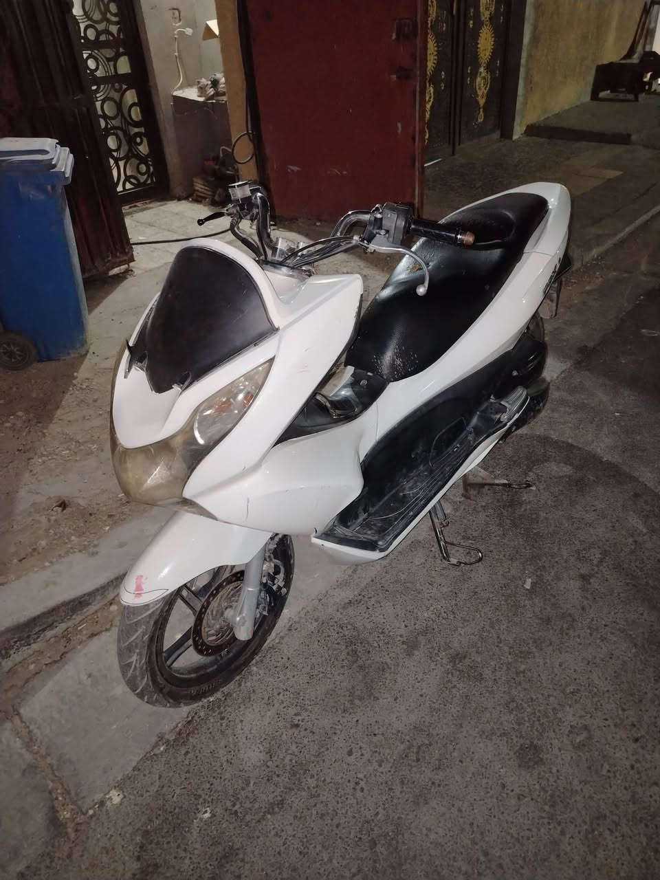 سلام عليكم
دراجة pcx جيل اول للبيع
دراجة مكينتها مامفتوحة
بس عوزها نواقص بسيطة
المكان بغداد
واتساب ورصيد ***********
