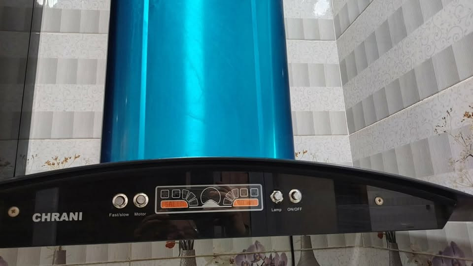 للبيع ‼️
براد مياه ب 100 الف 
ثلاجة ماركة beko ب 300 الف
فرن كهربائي + مرشحة + كاونترات + ساحبة ب 950 الف
الموقع : الموصل 
للتواصل على الرقم : ***********
