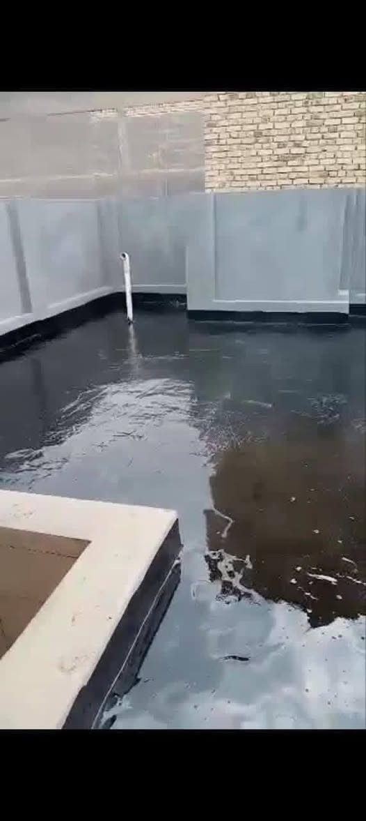 السلام عليكم يوجد زفت رمادي ودوره سطوح والاساسات سعر البرميل 60 كرسته و عمله اللي يريد بخير ويدلل التصل***********
