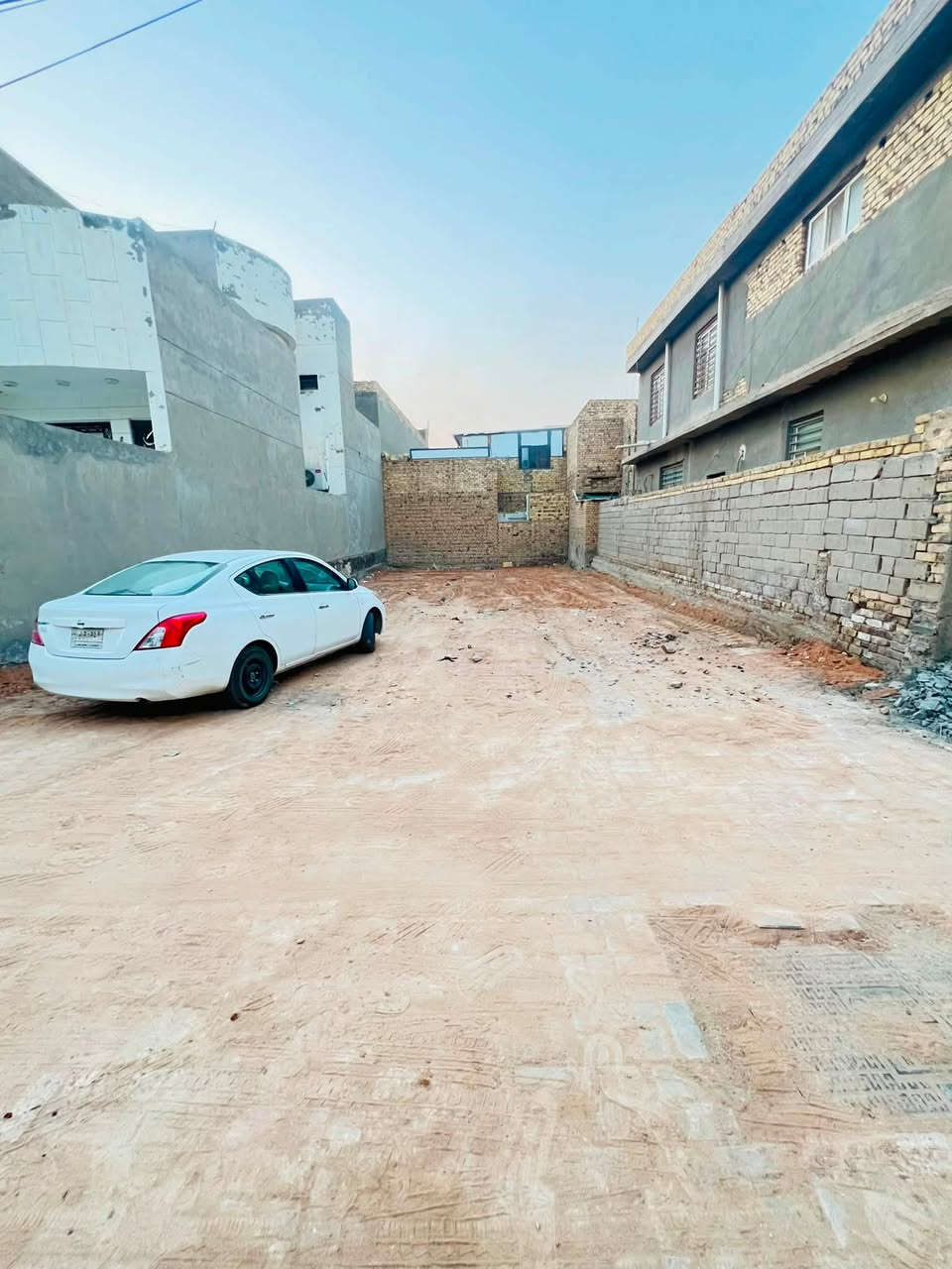 🏡 عرصة للبيع – حي الفرات

📍 العنوان: حي الفرات – قرب شارع المستوصف
📐 المساحة: 180 متر مربع
📏 الواجهة: 9 أمتار
✅ خدمات كاملة

📞 للمزيد من التفاصيل والمعلومات، مراجعة مكتب صناع المال للعقار

***********
***********
