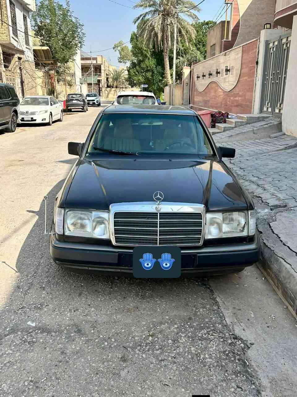 السلام عليكم مارسيدس دب رقم انبار بسمي انكليزي لل31 سنويتها ستوني مكملها رقم مكينه ثنين ونص ديلكو فتحه السيارة حلوه كاعده غرفه جديده تبريد جاهز بس ربط كلشي جاهز بيه كهربائيات جاهزه بس جامه وحده ما تشتغل كلها كهربائي مكاني الديوانيه غماس *********** شتريد خابرني راسلني واتساب وخادم اني
