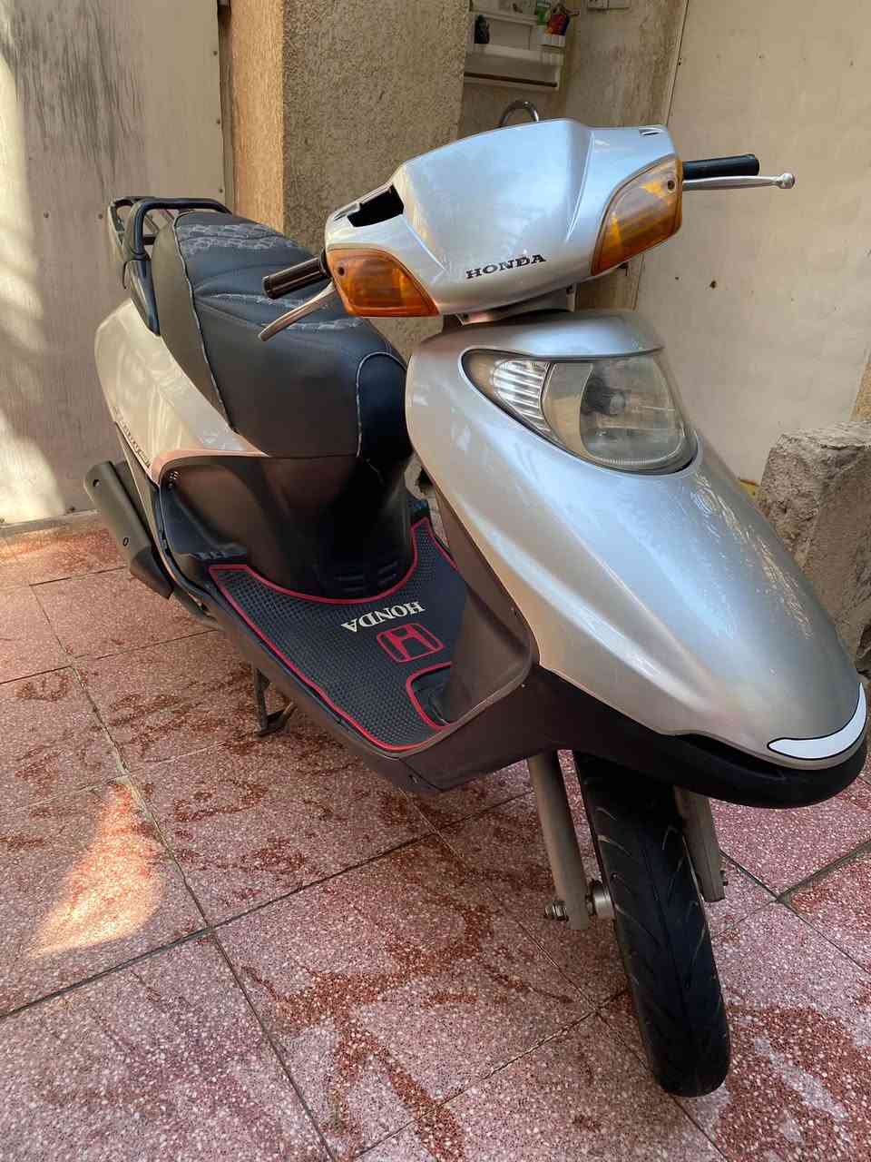 سلام عليكم
سبيسي ياباني للييع

🚨مكينة مفتوحة 

🚨لا تنقص ولا تبخر

تايريات جديدات ☑️ 

سلف جديد ☑️ 

كابرتير جديدة ☑️ 

باتري جديد ☑️ 

✅لايت اشاير كلة شغال

دراجه ناعمة خير من الله

عوزها ترتيبات بسيطة

السعر 🚺: 075.  وبيها مجال بسيط
العنوان كوت

للاستفسار اكثر اتصل

***********
