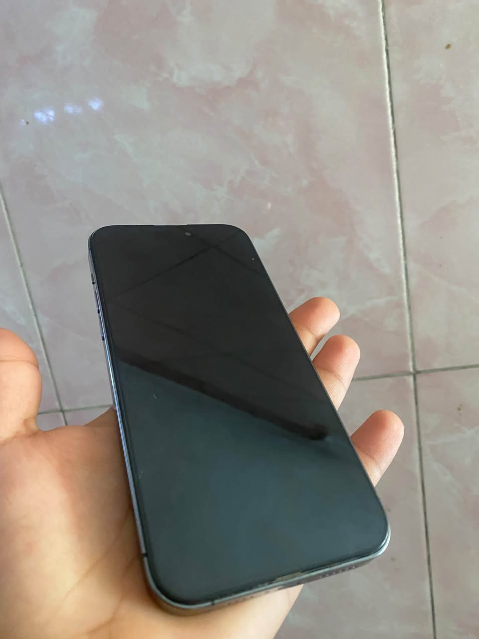 للبيع ١٤ برو ماكس 

سعر ٥٧٥
جهاز مبدل شاشه اصلي 

***********
بطاريه ١٠٠
