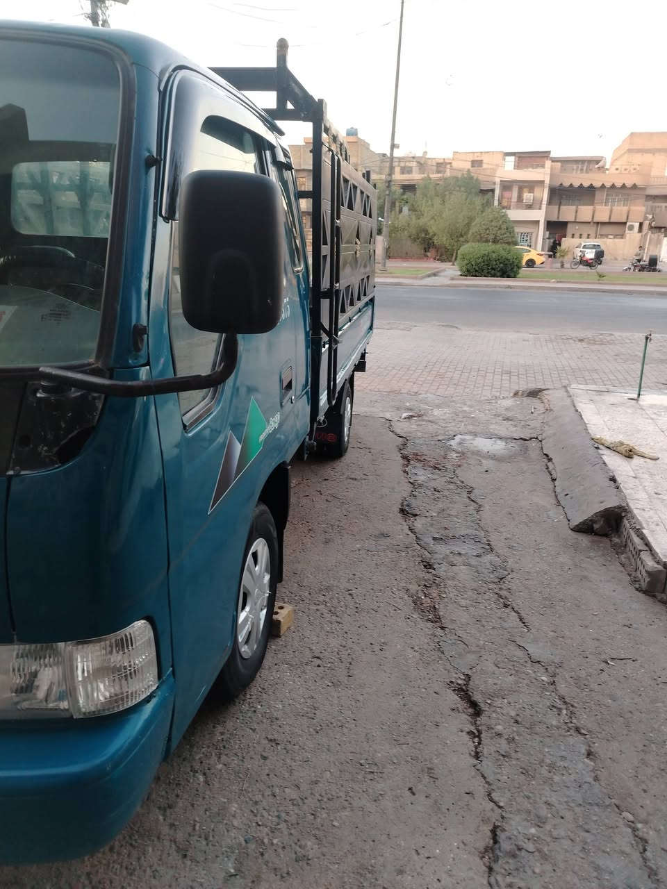 السلام عليكم كيا حمل فنتيره قماره وربع ثابت للبيع موديل ١997 رقم بغداد انكليزي سنويه 2030 مشروع وطني تحويل مباشر السياره كير محرك اكسن شاصي مكفوله رقم شاصي واضح تخم تاير جديد صدر جديد حداديه جديده كهرباءيات كله شغاله دوشمه جديده سياره جاهزه السعر 65 وبيه مجال مكاني بغداد الشراي يخابر غير متواجد على الفيس ***********
