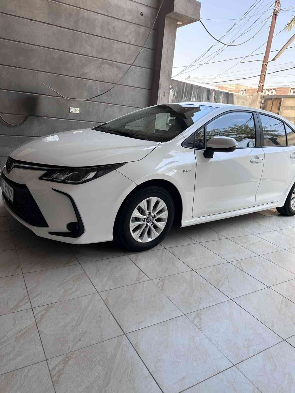 السلام عليكم ورحمة الله وبركاته
كفااااالة عامة 👍 

COROLLA HEV 2024
ماشيه 28 KM
محرك 1800 هايبرد 
 رقم بغداد بأسمي تحويل مباشر
مواصفاتها معروفه
شاشد كبيره كار بلي
انضمه مخارج USB 
هاند بريك اوتو
تحديد مسار
قيادة ذاتيه 
كروس سرعه
تحكم جهتين
رادار امامي
اوتو هولد 
اشارة مري
كشن مخمل
لايت زينون
سيارة بعدها بحالة الوكالة

رقم الهاتف ***********
