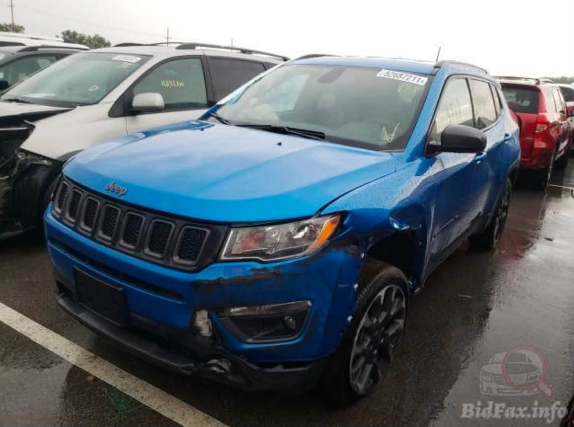 جيب كومباسLimited.  2021 وارد أمريكي
رقم اربيل بأسمي
 الموصفات :
تشغيل عن بعد 
ماشيه  37km فقط يعني 23ميل
محرك2400
بصمه + بيبان دخول ذكي 
كشنات جلد كهربائي 
مثبت سرعه + قياده ذاتيه 
4 مودات قياده 
كأمراه دوراه 360ْ درجه  
دشبول لونين 
اوتو ستوب 
شاشه كبيره 
هندبريك اوتو 
تحكم ستيرن جهتين 
تبريد قطعتين 
فور ويل 4*4   
الضرر :كما موضح بالصور
السعر : 125 وبيهه مجال 
العنوان: بغداد حي الجامعة
التواصل :***********
