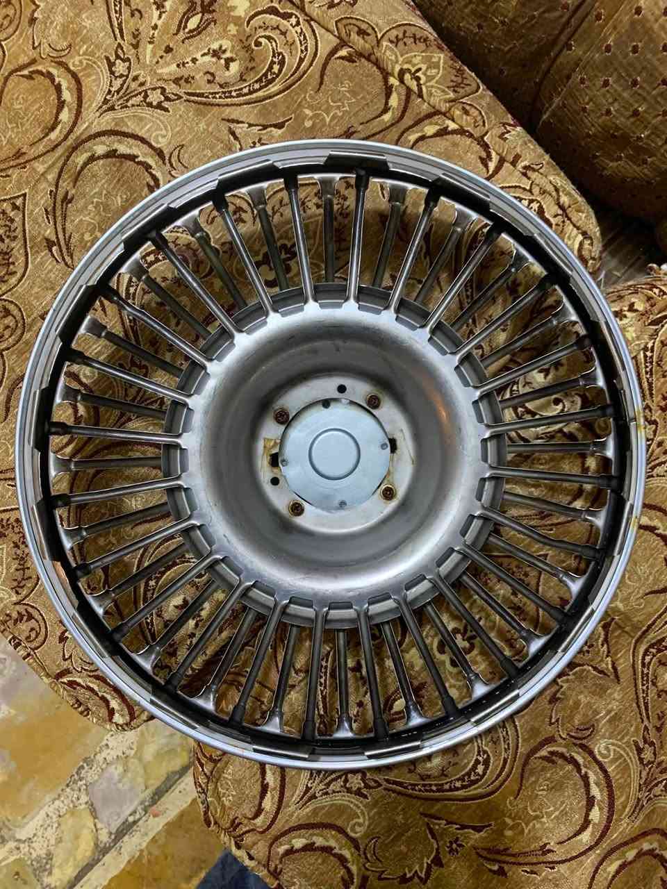 سلام عليكم كبات موستنك شاخه ام طير للبيع
(3 نضافتهن 90/100)  (4 طاك بي سيمين شويه عواج لان طار من سياره)

رايدهن 525 وبيهن مجال ***********

البلديات
