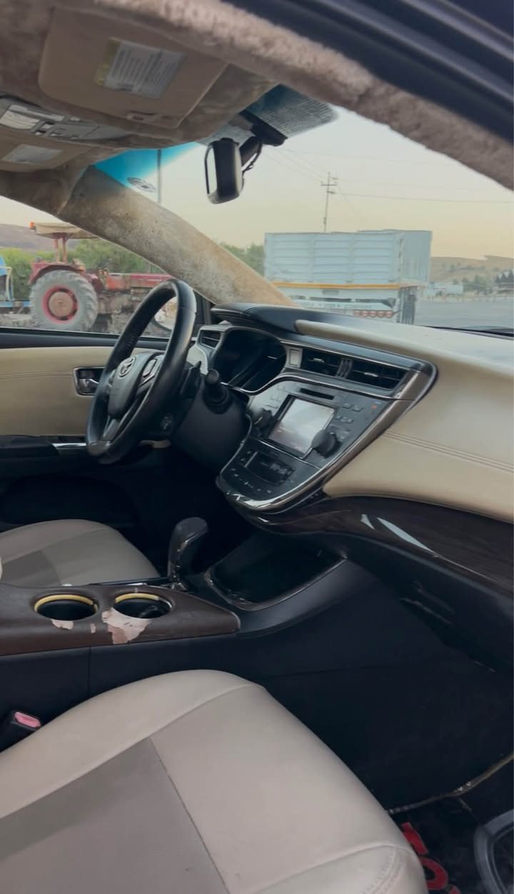 تويوتا افلون
موديل:٢٠١٥
سعر💣١١٧
ماشية:١٢٠ مايل
فول مواصفات
ره نگ:ره ش اسود ملكي
گير و مه كينه به شه رت
رقم سنوي جديد
تحويل شرط برانه وه شه رت
٧ بارجة و سقفى سبوغه به عام ده يفروشم
شاسي و ناو حه وزو ناو ده ركا كانى به شه رت 
كه مه ك تعديلي ناو به ته نه ى لاى سه كنى هه يه 
شوين قه زاى شيخان
واتساب*********** الشيخان, نينوى
