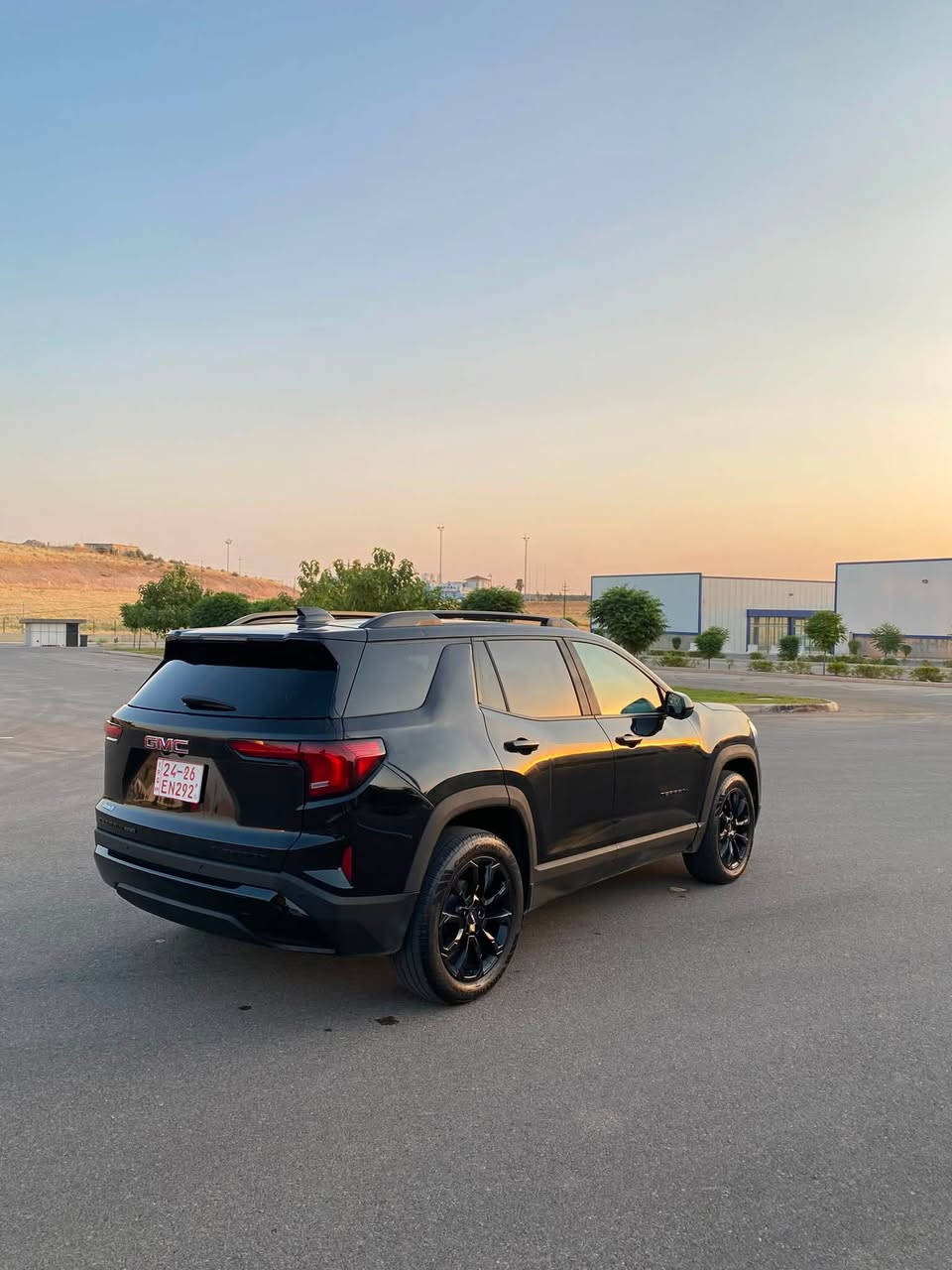 GMC Terrain 2025 Elevation AWD
سيارة تجي اعلا فئا مواصفات 
ماشية ١٣ الف ميل 
محرك ١.٥ تيربو ٤ سلندر 
كير ٨ سرعة 
٤ مود normal AWD snow Off-road
شاشة كبيرة ١٥ انچ و شاشة الكيج معلومات الرقمية ١١ انچ 
تشغيل بصمة و تشغيل سويج ريموت 
و كشنات جلد و كهربائي و تدفئة + تبريد 
سكان تدفئة 
و سيارة ٤ كاميرات ٣٦٠ درجة و المراية هم كاميرة 
فتل رادار و حساس 
بيها فتحة بانوراما يعني سيارة فولل فولل مواصفات 
ضررها ٣ قطع صبغ جاملوغ امامي و باب و جاملوغ الخلفي 
بدون دواخل بدون ارباكات 
و ب سعر بلاش بلاش ٢٠٢٥ مويدل 
سعرها ٢٢٠$ ورقـــة و مـجـال 
للمزيد من المعلومات اتصل على هذا الرقم 
كورك-واتساب 
***********
