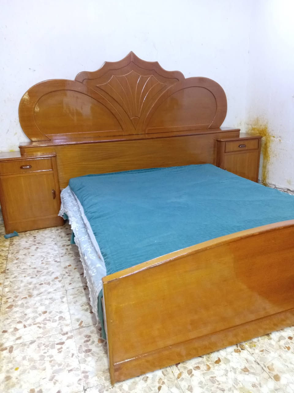 مكلف بلنشر غرفه تسكام نجاره صاج داخل وخارج ظهر جرجوبه درجه اولى صاج ثكيل ٨٠٠ وبيه مجال مكانه حله للاستفسار الاتصال بلرقم ***********
