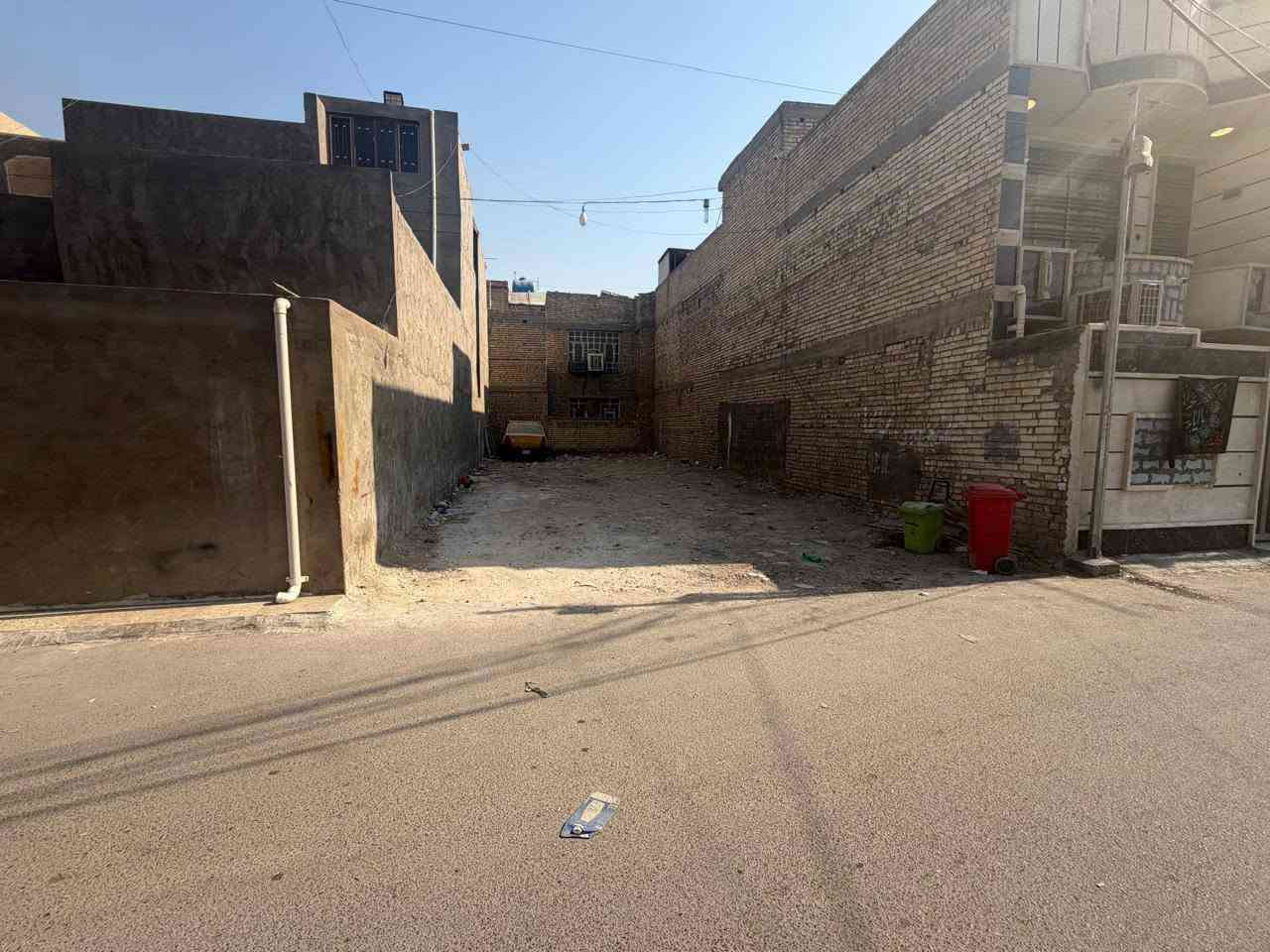 مكلف بالنشر من صاحب الارض 
سلام عليكم ورحمه الله وبركاته قطعه ارض للبيع في بغداد الشعب الزراعيه قرب حسينيه الثقلين الصناعه 

نوع العقار زراعي سند 25 (سند +وكاله)

مساحه الارض 150متر واجهه الارض 7.50متر ونزال20متر

خدمات كامله مي وكهرباء ومجاري وتبليط 

المنطقة جدا راقيه 

للاستفسار 

***********

