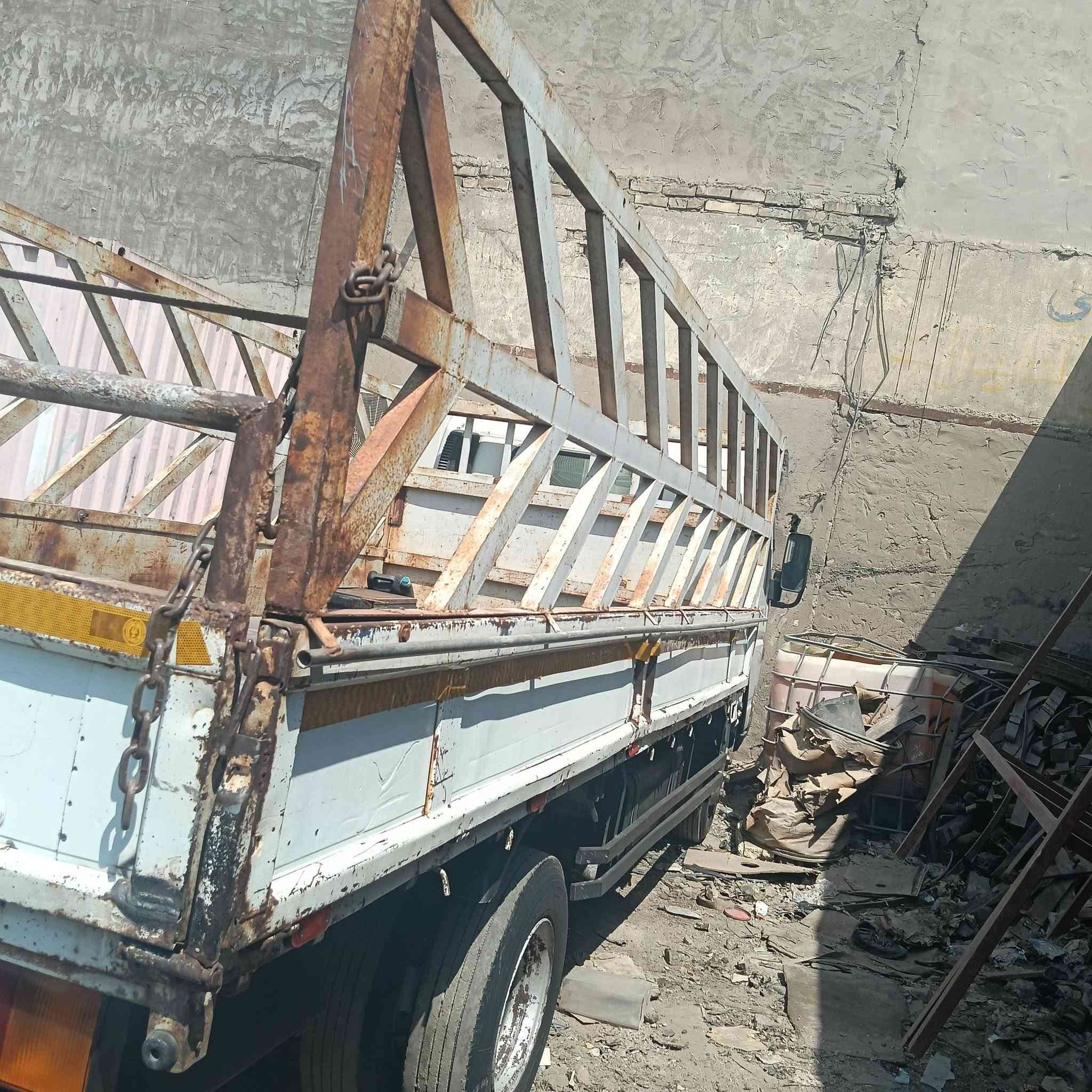 محجر كنتر للبيع طول 5متر سعر 300 بي مجال عنوان بغداد موبايل ***********
***********
