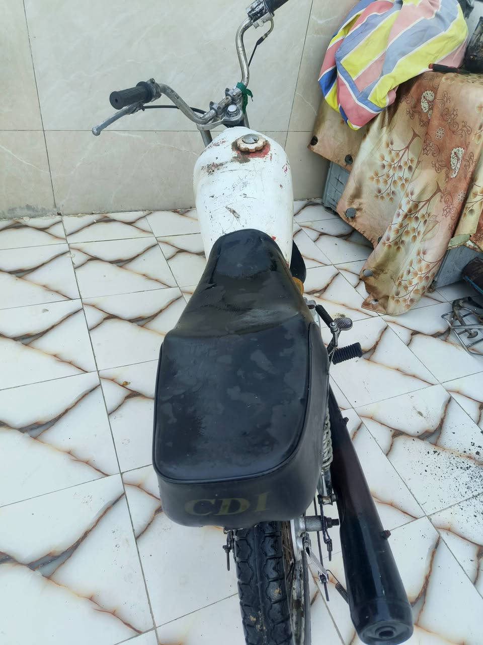 دراجه البيع مهلسه كدامك عينك وشوف وشراي يخابر ***********
