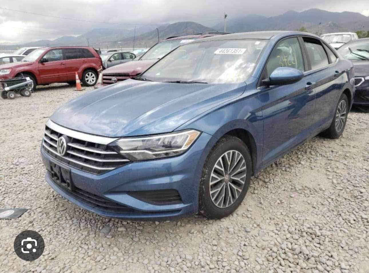 Jetta 2019 SE
مواسەفات 
بەسمە و پانۆراما 
کوشن جلد و گەرمی 
ئاوێنە هیتەر
Auto Start Stop
ڕاداری پێش و پشت 
110 هەزار مایل ڕۆیشتووە
تەنها ئەیرباگی شانی تەقیوە  
دەرگایێکی بە بیلادی گۆڕاوە و تەنها نیو دۆسەی سبوغە 
کەمێک تەزرەی هەیە و بە چاو نایبینی 
پێش و پشت کەپس
گێڕ و مەکینە و تۆربۆ بە شەرت
حەماوە و ڕادێتەر و بەوابە و بەردی گزۆز و ڕادار هەمووی بە شەرت 
300 دۆلار غرامەی لەسەرە
سەنەوی و هەزە و ژینگە هەمووی نوێیە
سعری 132┊ مەجالێکی کەم
***********
*********** أربيل, العراق

نص مكتوب في الصور:
- 44261361