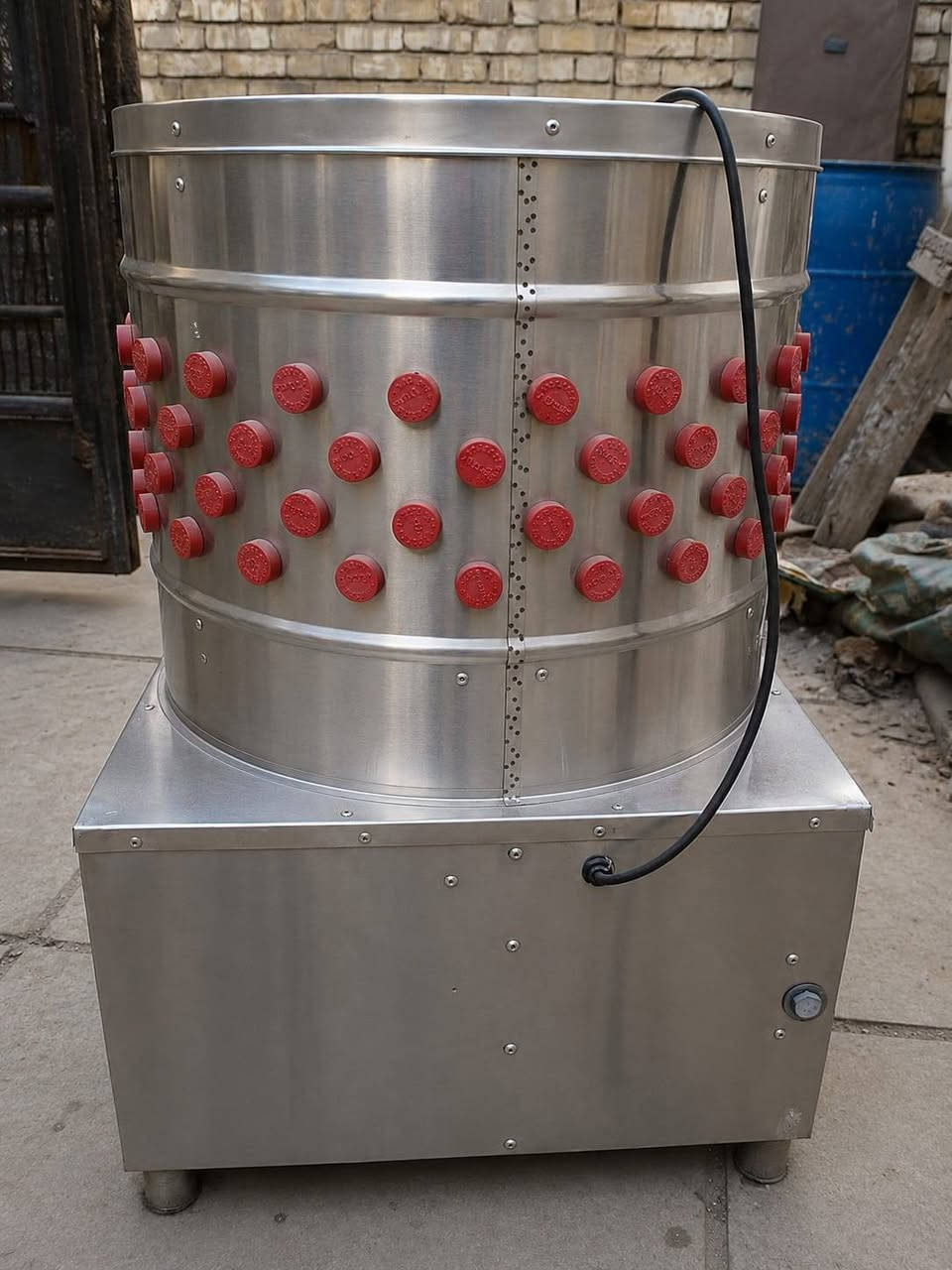 🔥 للبيع — ماكينة نتف دجاج (Chicken Plucker) 🔥
ماكينة نتف دجاج ستانلس ستيل، حجم وسط، مناسبة للعمل والمشاريع ومحلات تجهيز الدجاج.

⚙️ المواصفات:
• الموديل: GP-60
• القدرة: 1.5 كيلوواط
• الفولتية: 220V
• التردد: 50Hz
• الأبعاد: 60 × 60 × 95 سم
• الوزن: 60 كغم
• سنة الصنع: 2025
• فترة الاستعمال: 3 أسابيع فقط

📌 الماكينة نظيفة وجاهزة للعمل.
***********
السعر 300 وبيهه مجال
