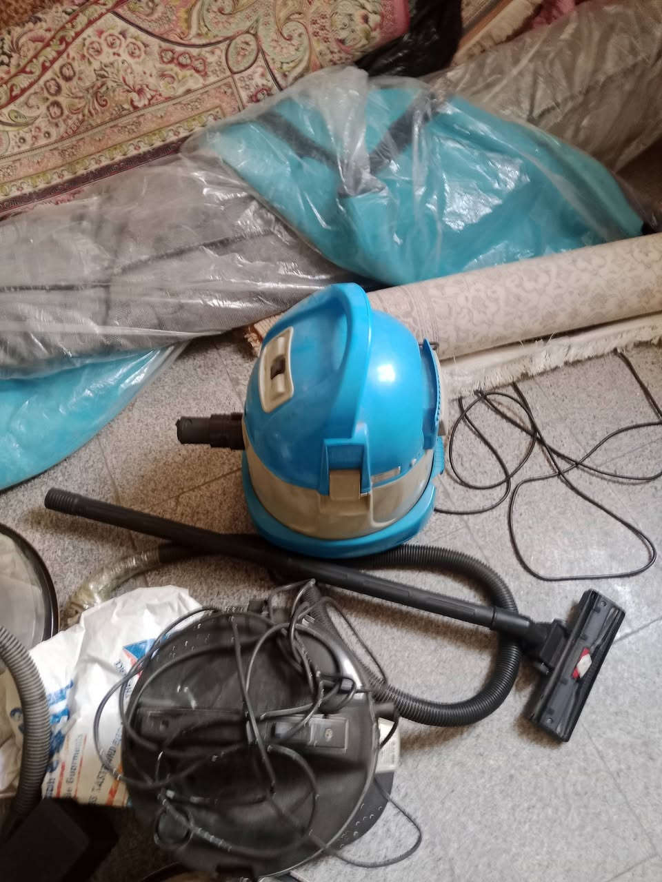 سلا مو عليكم غراض للبيع مكان بياع قيم وخد
*********** مستعجل عليهن
