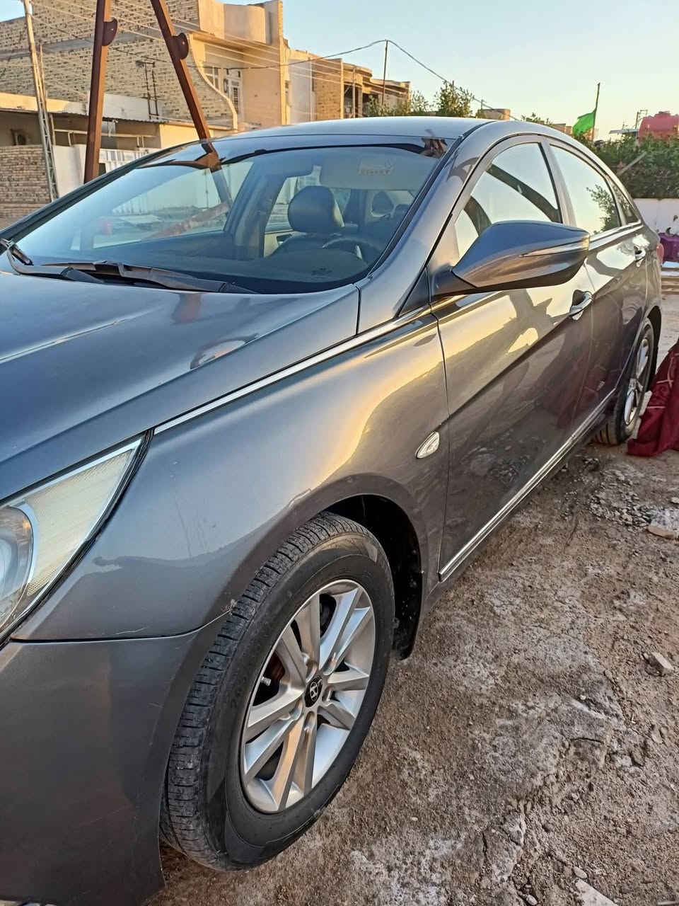 سوناتا موديل ٢٠١٤ وارد كوري رقم بغداد باسمي السيارة كفالة من الضربة والصبغ السعر ١١٥ للاستفسار الاتصال ***********
