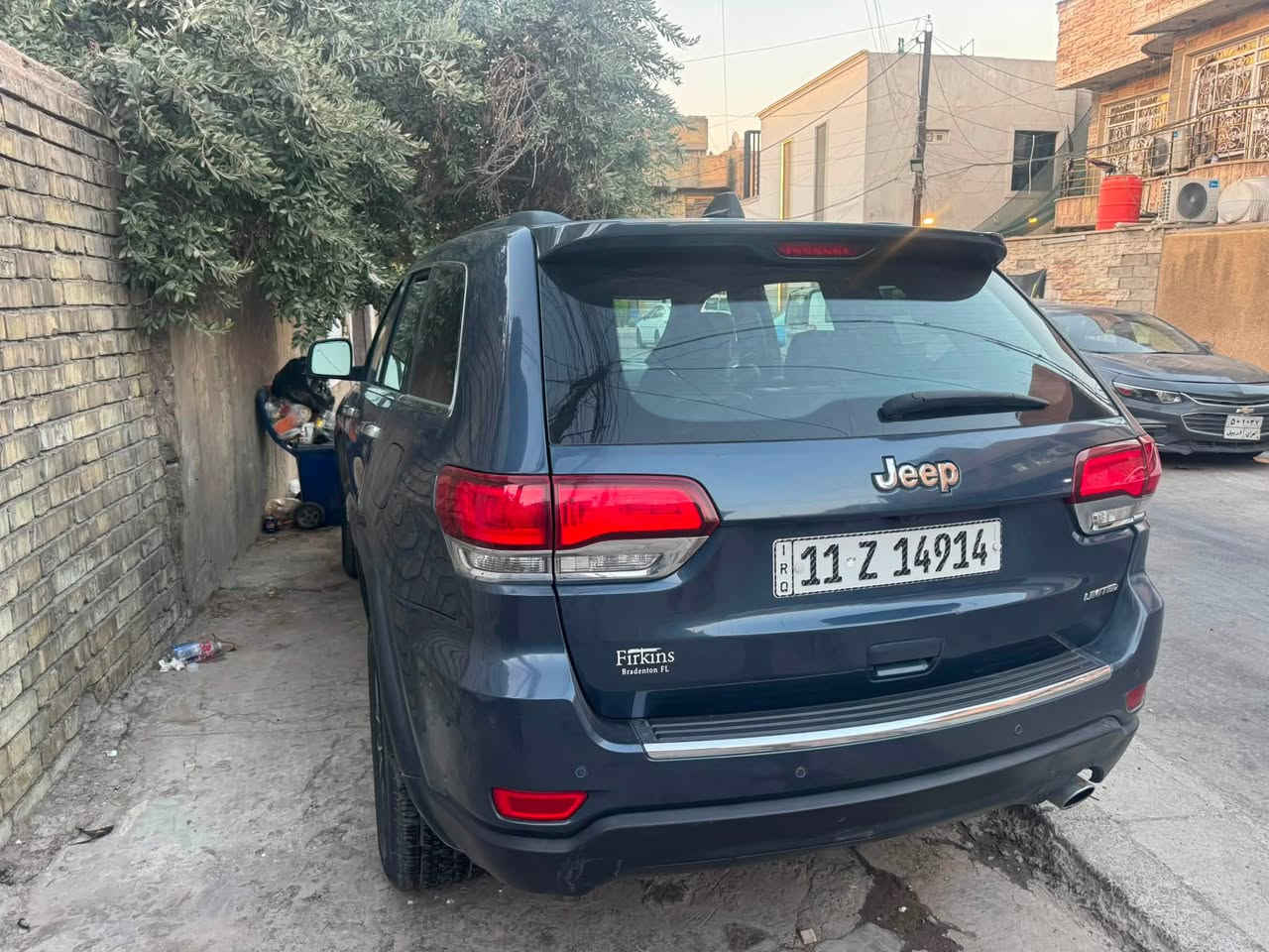 السلام عليكم 

جيب كراند شيروكي لمتد بانوراما 

حادث جانبي بجم كبس ماشيه 59 الف ml

سونار موجود باسمي 

مكان بغداد الجديدة 
***********
