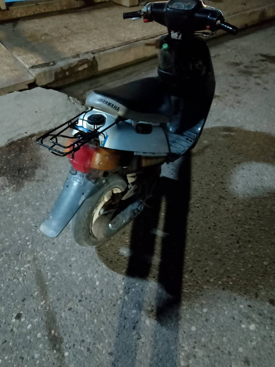 سلام عليكم ماطور بوتين للبيع ماطور كامل بس يعوزو باتري مكينه شرط شلعه ومعدل فول سعر 200 وبي مجال
رقم اسيا ***********
