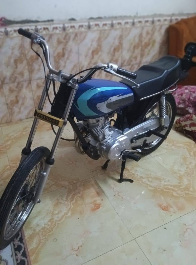 سلام عليكم دراجه نامه شلامجه اصلي اصلي شرط دراجه شوفت عينك نضافه  للبيع سعر 500 دراجه تسوه أكثر مريضه وطيح لا تراسلني مابيع   كلك كلك وبيها رقم شاصي همه  مكان ناصريه اسكان صناعي متواجد بس وتساب واتصال ***********
