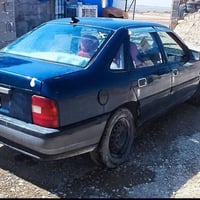 ؟... اوبل فيكترا للبيع موديل 1991...؟.... حجم المحرك 16.... السياره بل...