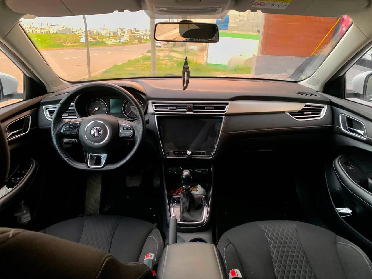 MG 5 2024
Standard plus

لید پێش و دوا
سوکان ڤۆلیۆم تحدید سرعە
شاشە گەورە کار پلەی

ڕەنگی سپی
دوو پارچە بۆیاخ 
یەک پەڵە سارد
٧٨ ھەزار ڕۆشتووە

بێ مەسرەف

نرخی ٩٤ وەرەقە
94$ 

سلێمانی / ***********
