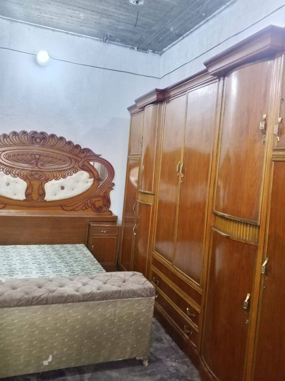 650غرفه ست ابواب صاج داخل وخارج نفخ زاويه كنتوريه هيه شالوزه هيه جزامه للخزن بغداد الحسينيه مال الراشديه وعندي توصيل ***********

