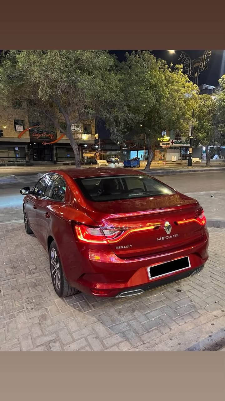 السلام عليكم
للبيع رينو ميكان 

موديل2023 

خليجي وكالة ليث العبيدي مكفولة كفاله

كير مكينه بحاله الوكالة

مكينه1600

جديدة سيارة مناقصها شي 

السعر135وبيها مجال

مكاني بغداد السيدية

الاستفسار***********
