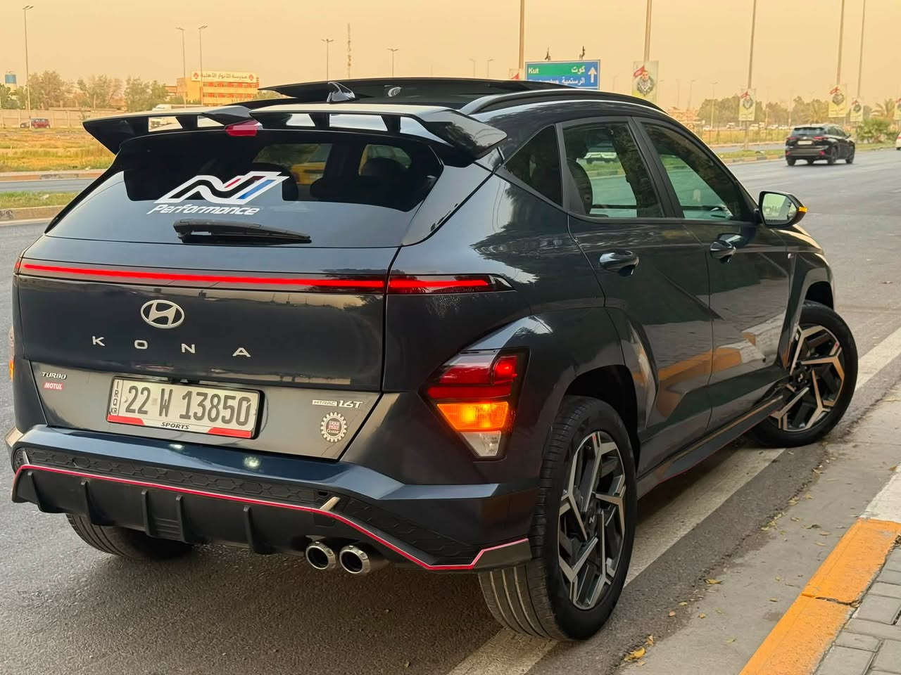 🔥 HYUNDAI KONA N LINE 2024 🔥
🚨 N LINE 🚨
🔹لون نيلي مميز متغير على بنفجسي و زيتوني

🏁 N LINE سبورت — تصميم فاخر، أداء قوي، ومواصفات تخليها بمستوى مختلف تماماً 🔥

🚘 محرك 1.6 Turbo
💪199 حصان 🚀 
⚙️كير أوتوماتيك 8 سرعات
🏎️ وضعيات قيادة متعددة مع وضع Sport للقيادة الرياضية
🛞ويل رياضي N LINE قياس 19
🪑 كشنات جلد و كنتارا رياضية شعار N
🎯 تطعيمات داخلية خاصة بشعار N
📱 شاشتين 12.3 إنچ — عدادات رقمية وشاشة وسطية فائقة الوضوح
🔊 نظام صوت فاخر BOSE بتجربة صوتية راقية
📷 كاميرا خلفية واضحة
🅿️راود امامي خلفي جانبي
💡 إضاءة LED كاملة امامي وخلفي
🌙 بانورما 
🔥 تشغيل بصمة وتشغيل عن بُعد
🔑 دخول ذكي بدون مفتاح
❄️ تحكم أوتوماتيكي كامل بالمناخ
📱 Apple CarPlay + Android Auto
🔋 منافذ USB-C مع شحن لاسلكي للموبايل
🛡️ حزمة متكاملة من أنظمة الأمان والمساعدة
👁️ مراقبة النقطة العمياء
🚨 تحذير اصطدام أمامي مع فرملة طوارئ
🛣️ مثبت سرعة متكيف
↔️ مساعد البقاء على المسار
🚦 تحذير حركة المرور الخلفية

✨سيارة بيها بعد مواصفات 
(حادث سيارة قبغ جنطه نص مصبوغ فقط )
رقم اربيل ب اسمي
سيارة ما بيها اي نقص كامله هزه جديده 
ماشية 42 كليو 

💰 السعر: [175] وبيها مجال بسيط
📍 الموقع: [بغداد]
*********** ☎️
