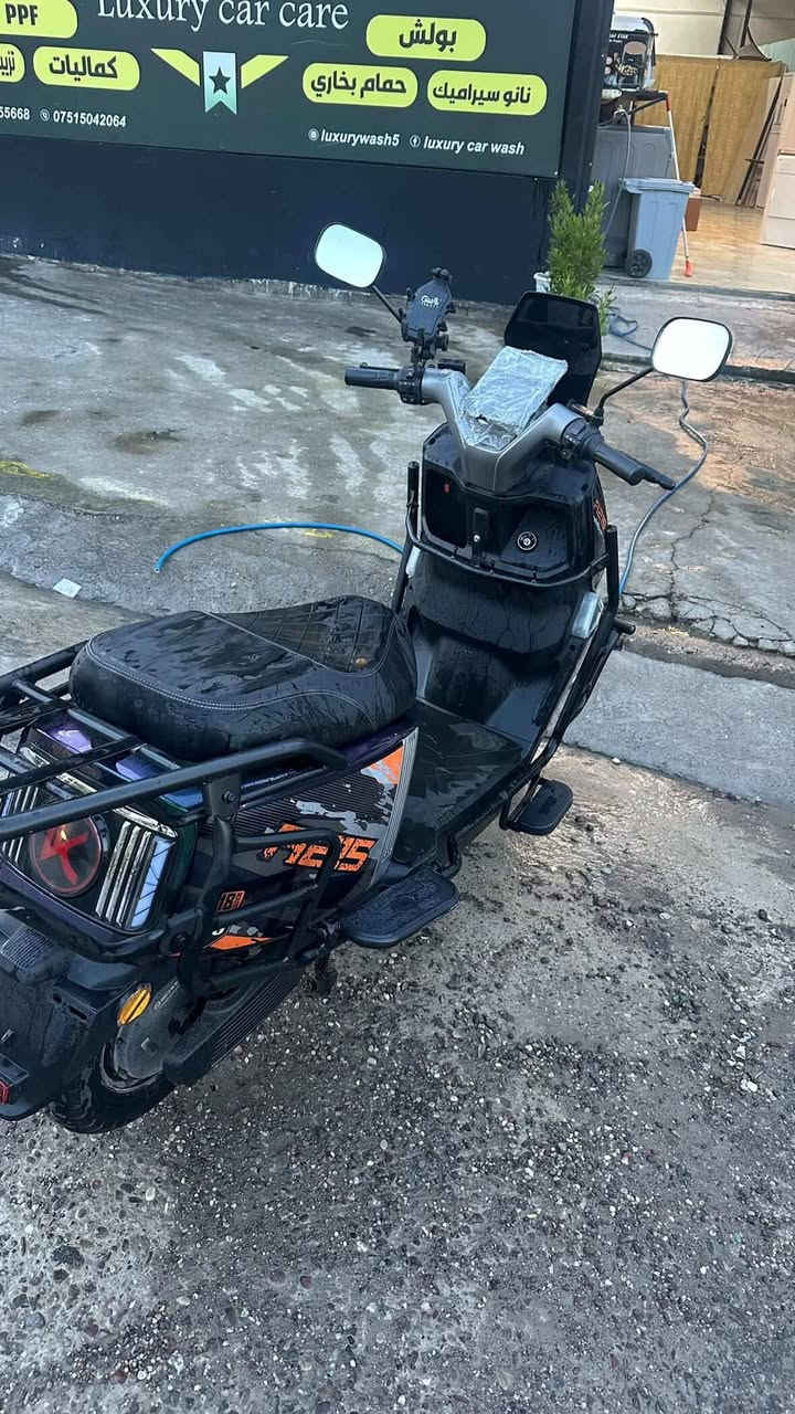 🏍️ للبيع ماطور كهربائي A215 ⚡
🔋 حجم الماطور: 2500 واط
🚀 السرعة الحقيقية: 90 كم/ساعة
🔌 يمشي بالشحنة الواحدة حوالي 50 كم حقيقي
✨ الحالة: نظيف ومرتب
🛞 بريكات ديسك
📱 حامل موبايل
🧳 حامل خلفي عملي
🎨 شكل رياضي ومميز
السعر 1٫250٫000
رقمي ***********
